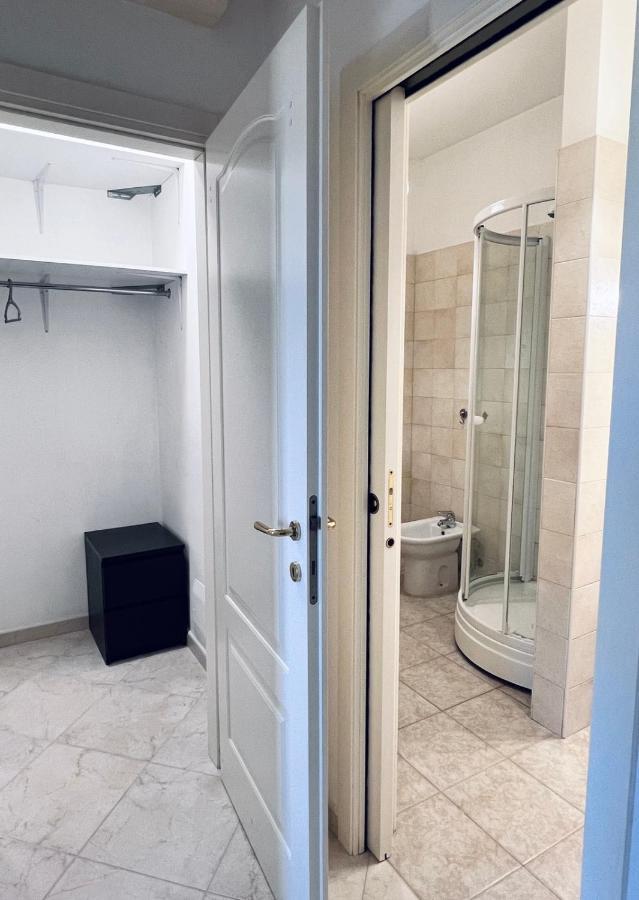 Apartment Capruzzi Бари Екстериор снимка