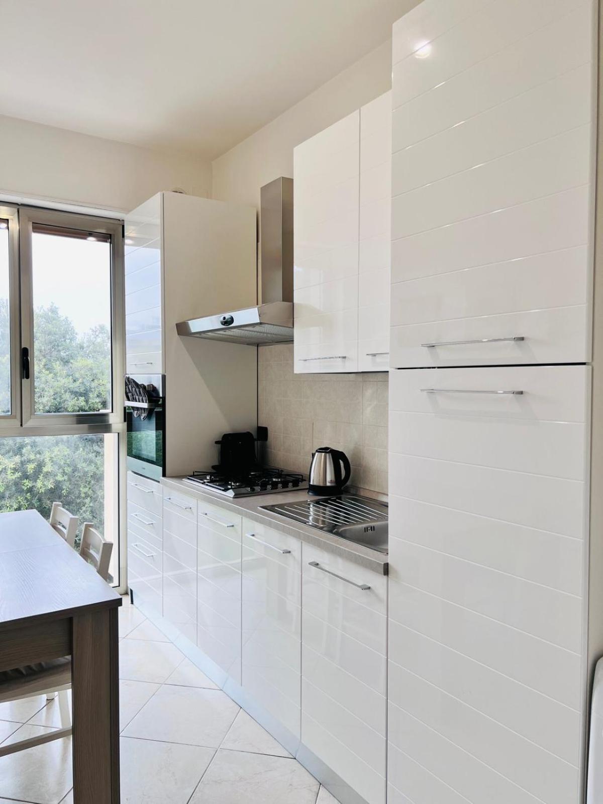 Apartment Capruzzi Бари Екстериор снимка