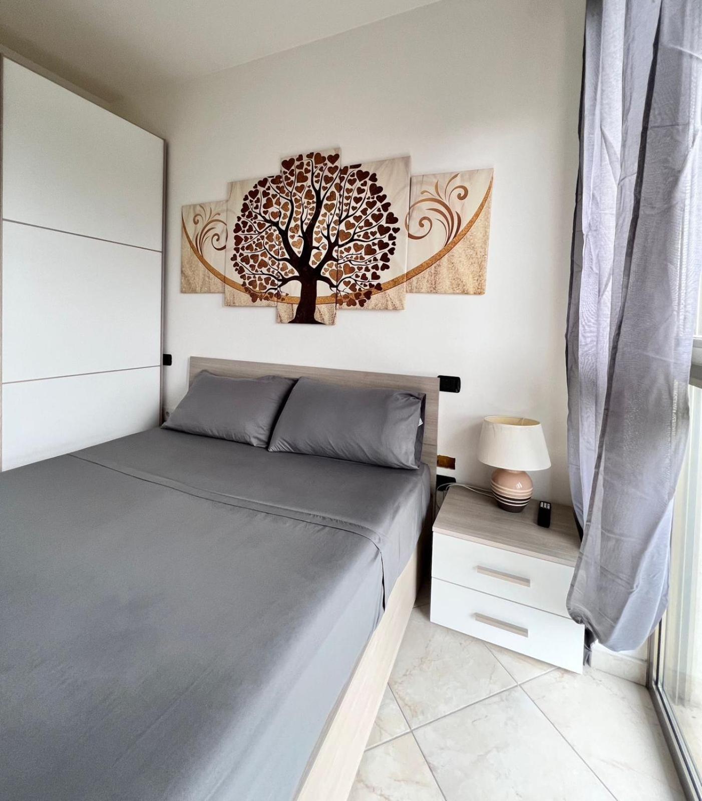 Apartment Capruzzi Бари Екстериор снимка