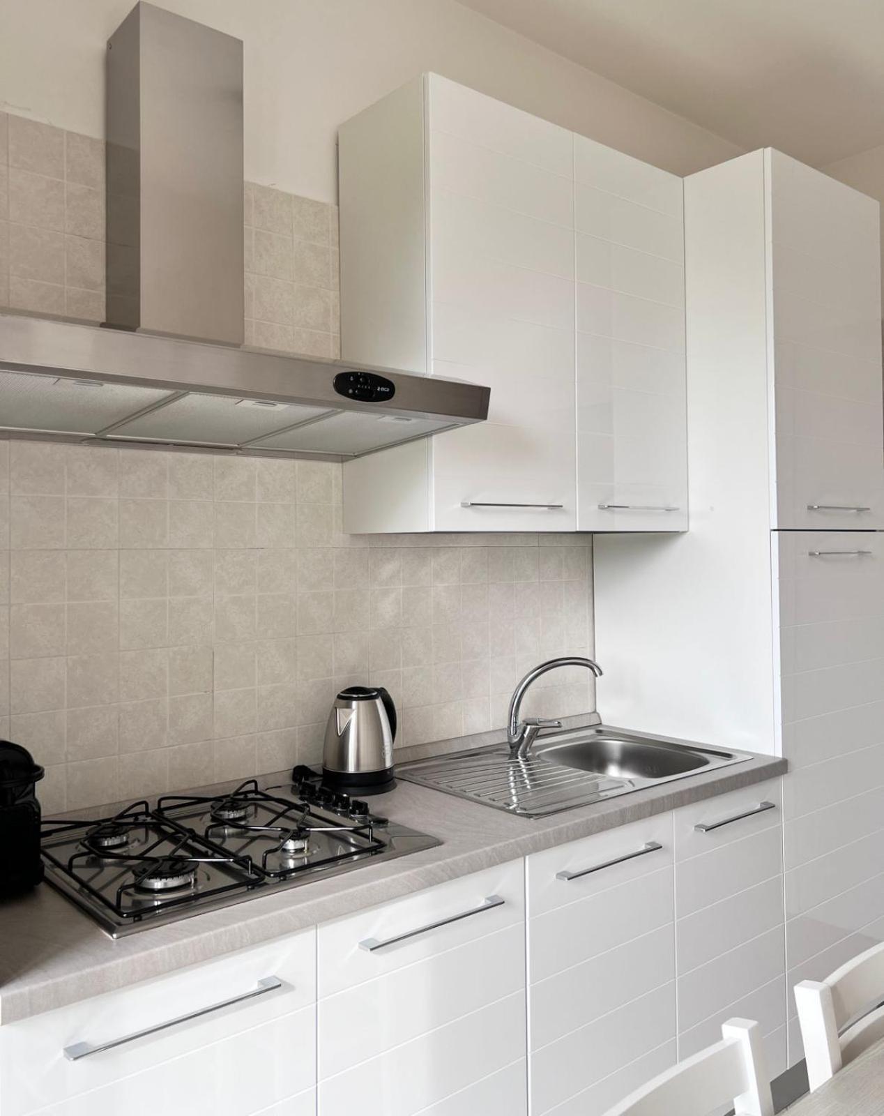 Apartment Capruzzi Бари Екстериор снимка