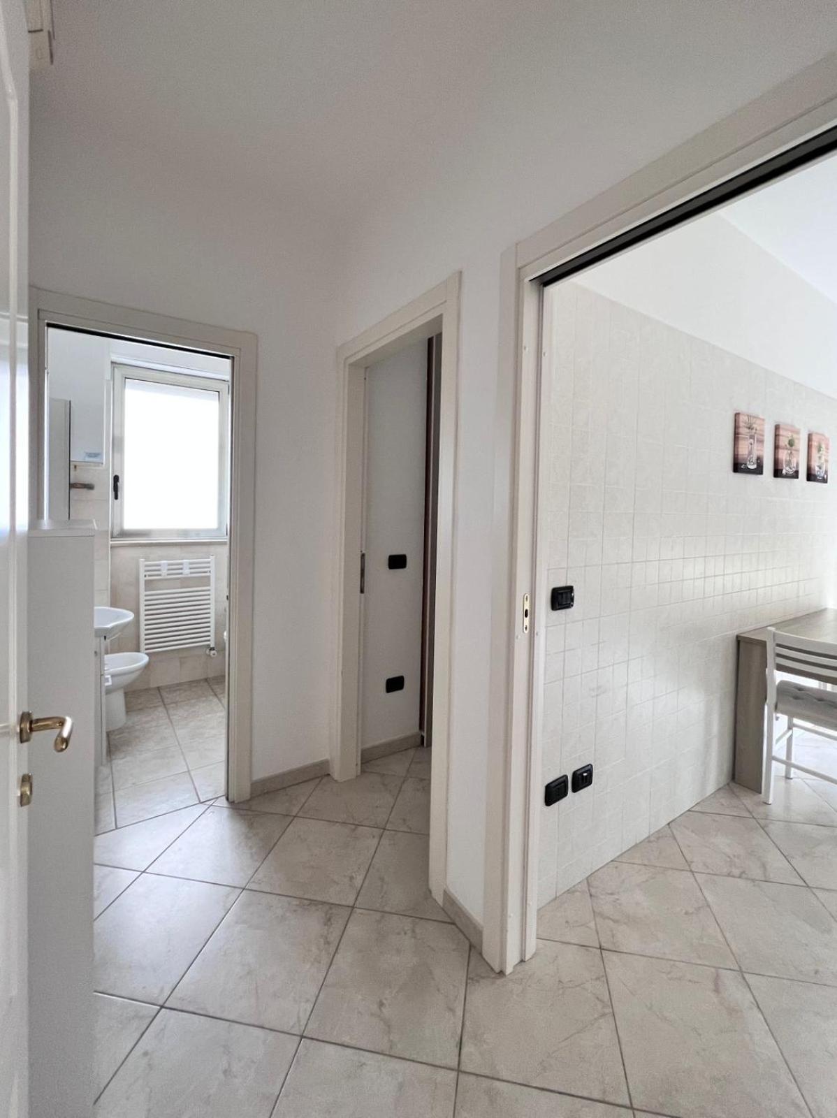 Apartment Capruzzi Бари Екстериор снимка