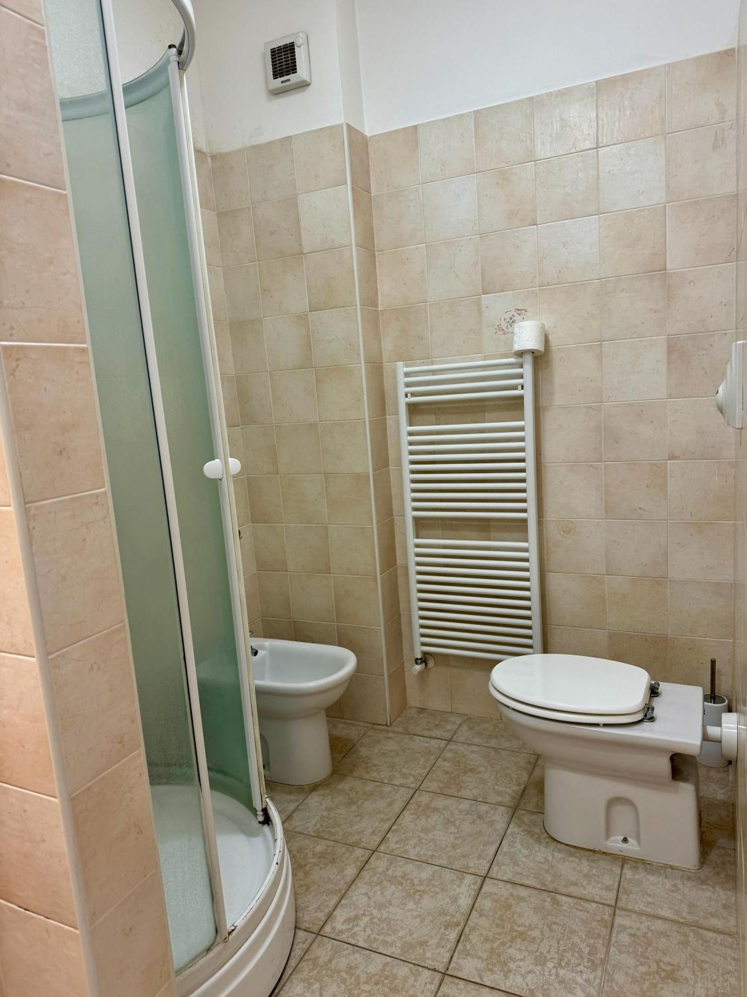 Apartment Capruzzi Бари Екстериор снимка