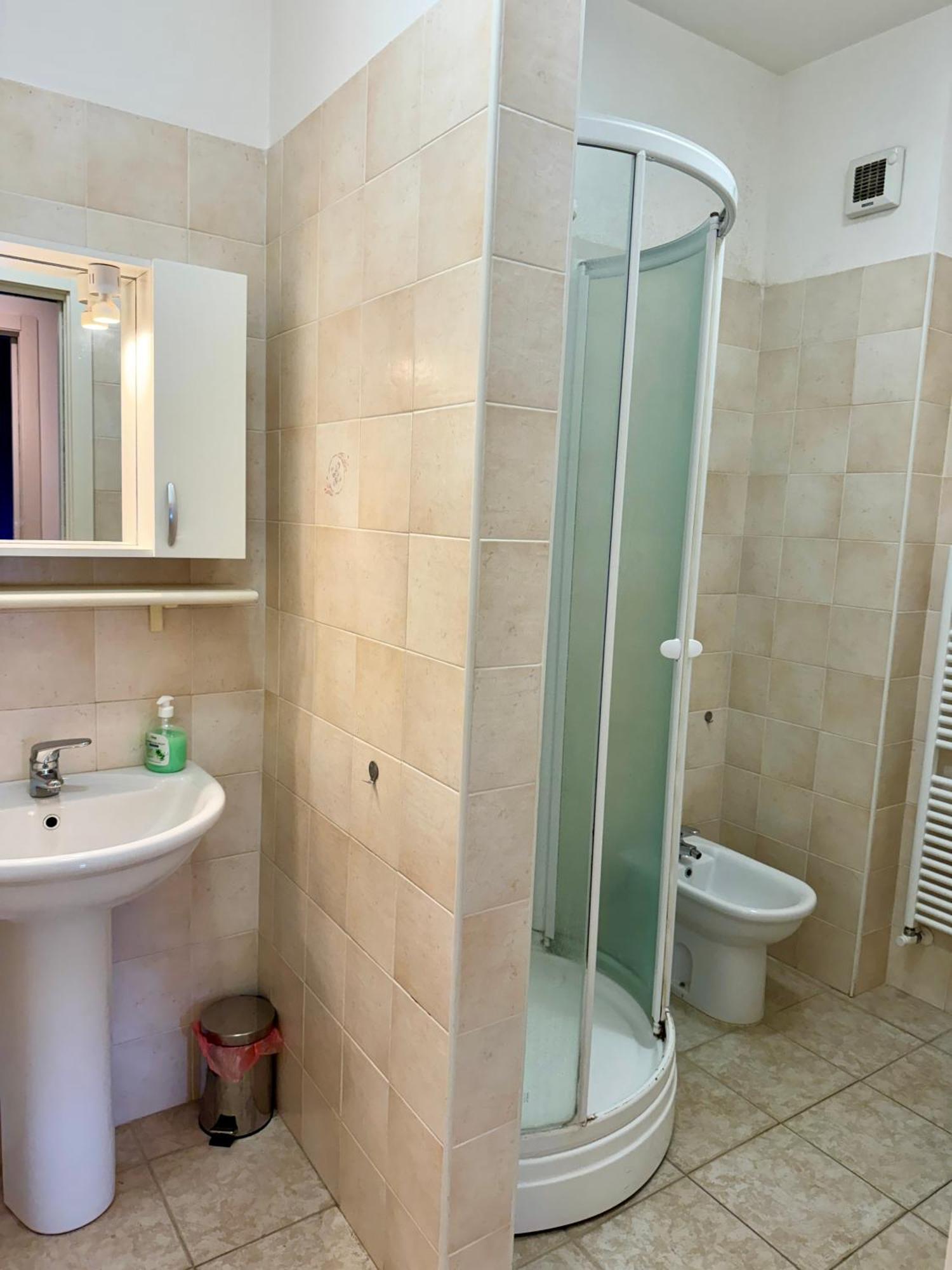 Apartment Capruzzi Бари Екстериор снимка